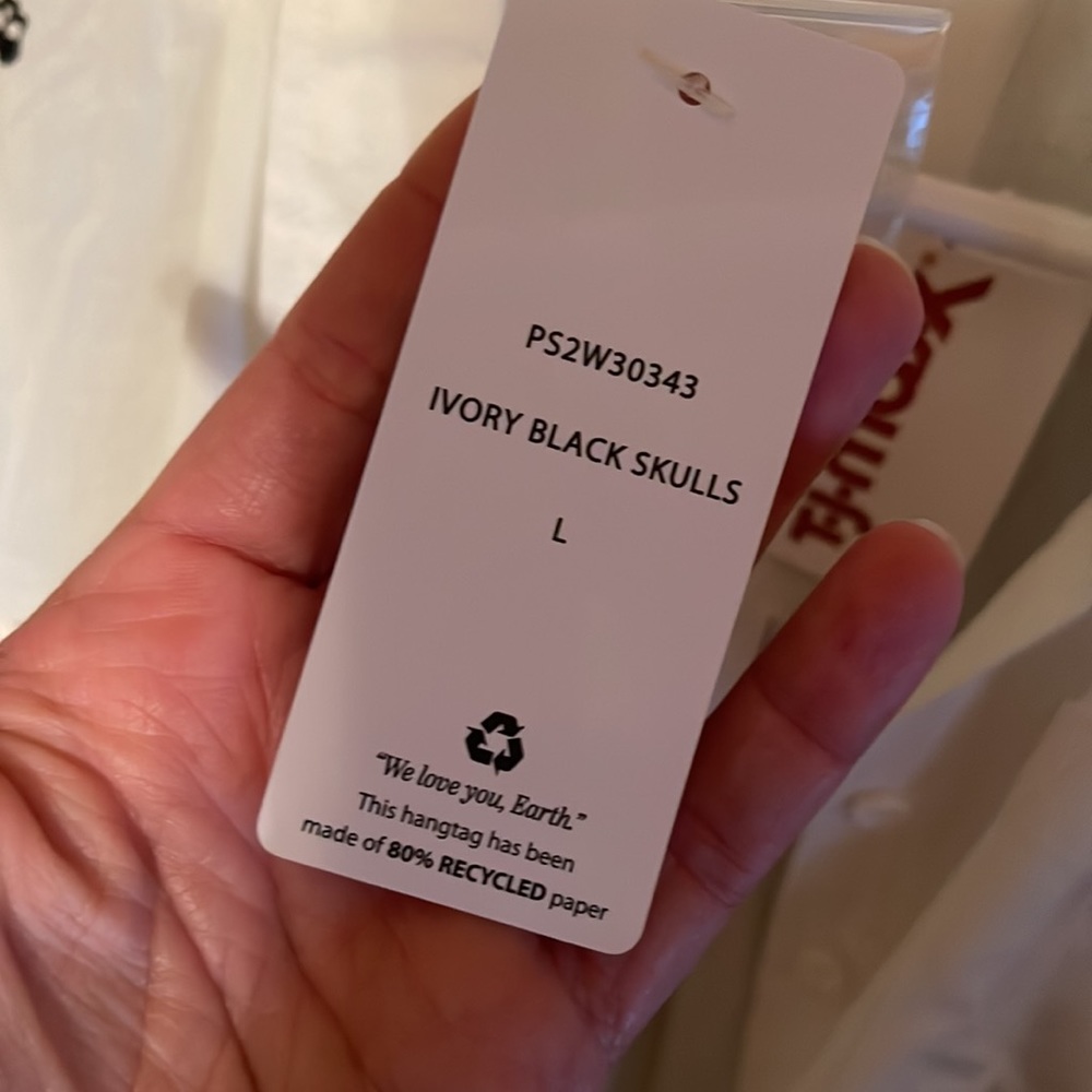 Nwt Skull Button Down - image 5